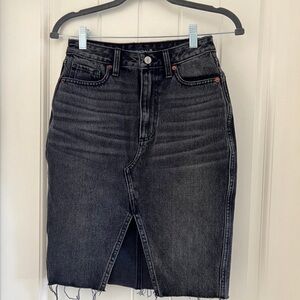 Abercrombie & Fitch Charcoal Pencil Skirt